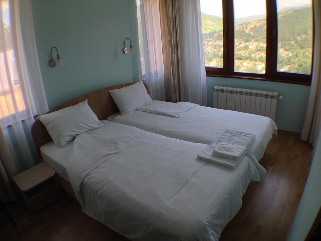 Mala Planina Guest House Iskrets Εξωτερικό φωτογραφία