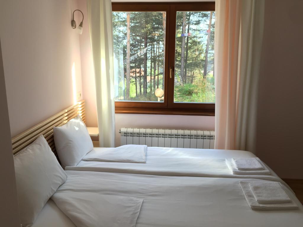 Mala Planina Guest House Iskrets Εξωτερικό φωτογραφία