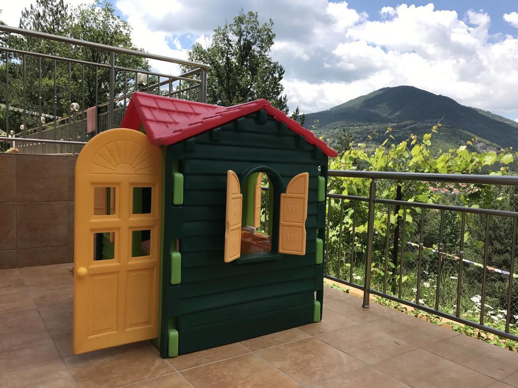 Mala Planina Guest House Iskrets Εξωτερικό φωτογραφία